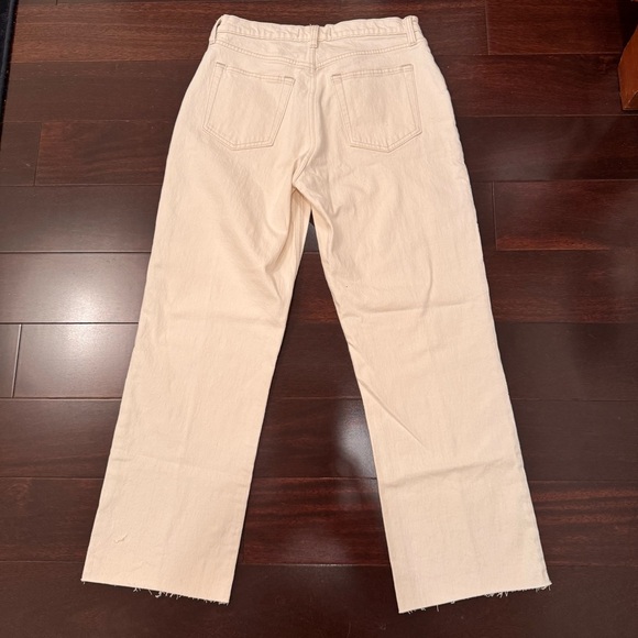 Abercrombie & Fitch Cream Wide Leg Curve Love Jeans, Size 4 (27). - Picture 3 of 9